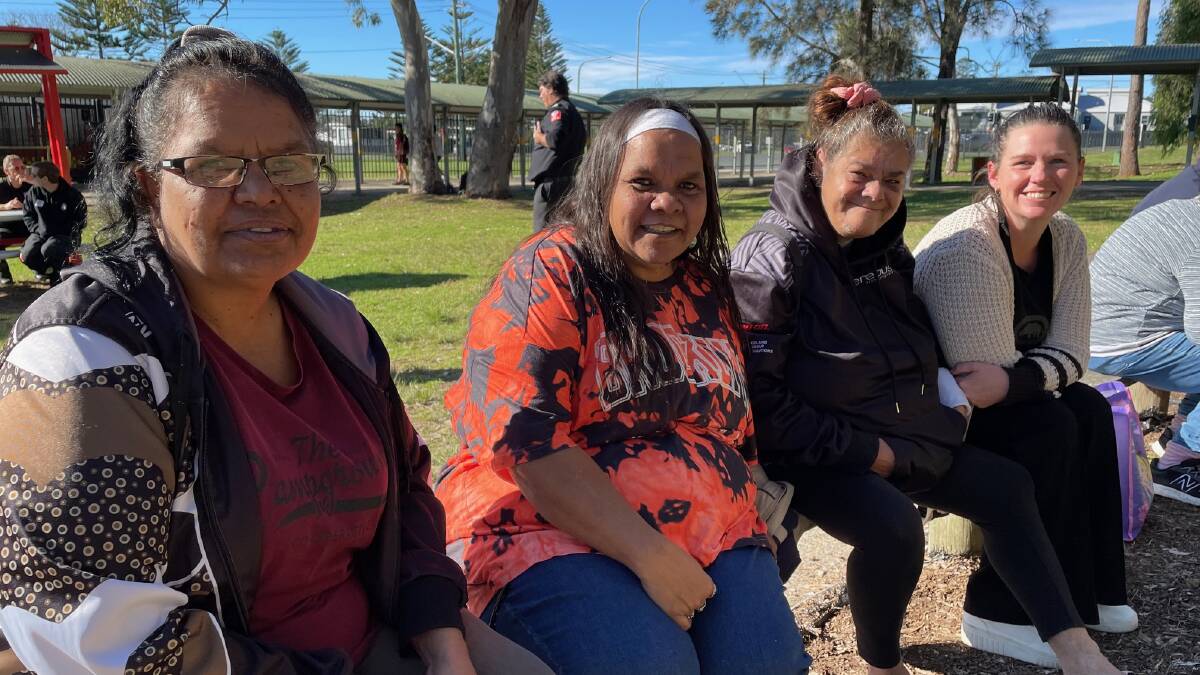 Indigenous garden renewal at Batemans Bay High unites students, elders